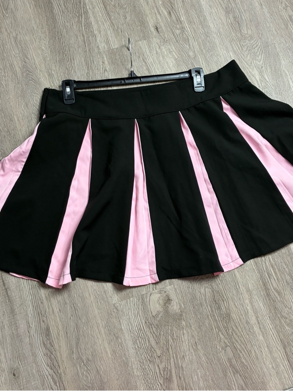 🛼SHEIN Curve Black & Pink Pleated Skater Skirt 3XL